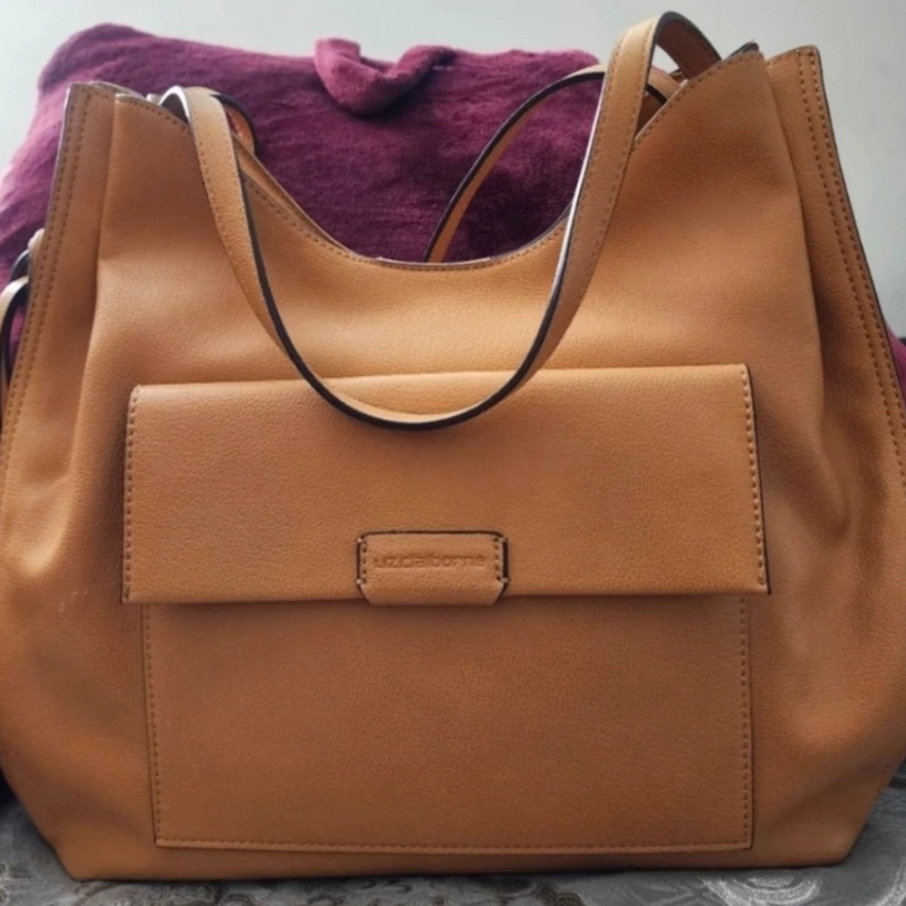 NWOT Liz Claiborne Tan Shoulder Bag